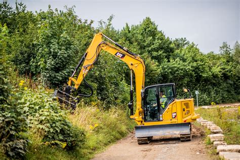 9500 lb mini excavator cab|309 CR Mini Hydraulic Excavator .